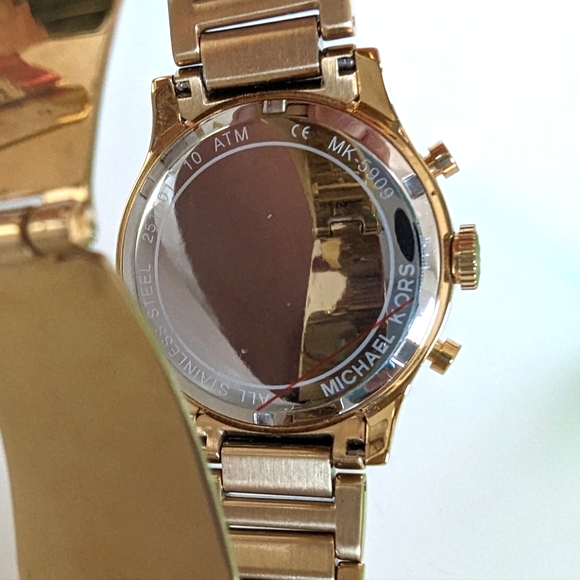 MICHAEL KORS Bailey Chronograph Watch - Picture 5 of 5